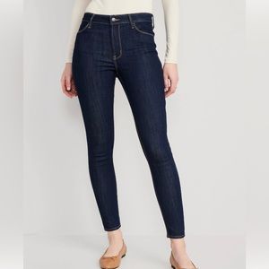 Old navy high rise super skinny navy jeans